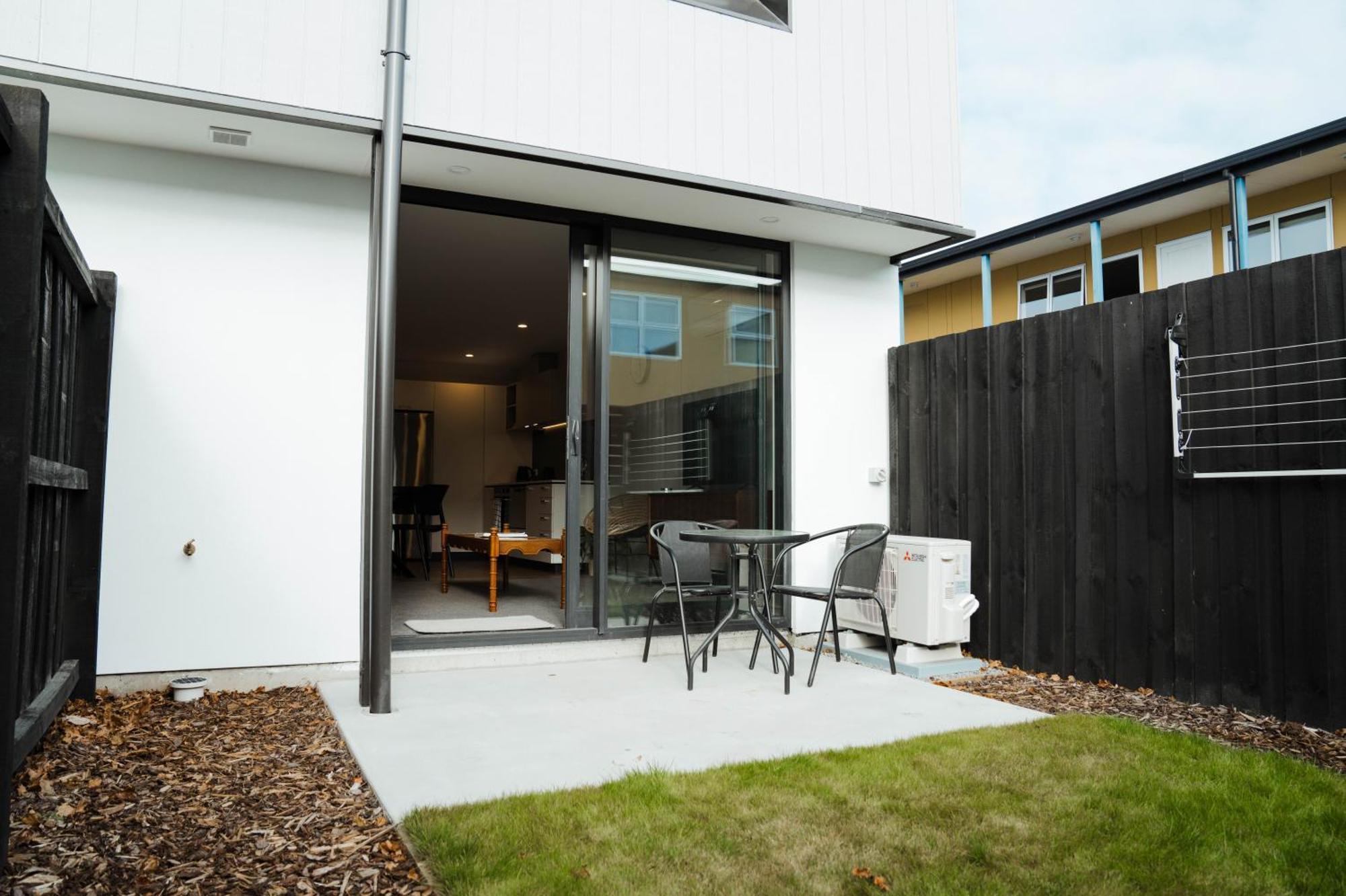 New Townhouse, Heart Of City Centre, 2 Bed 2 Bath, Car Park Christchurch Exterior photo